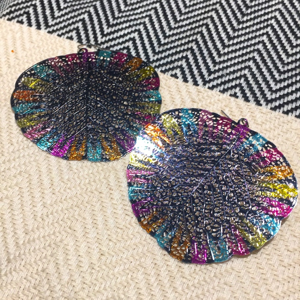 *Free with Purchase* Earrings